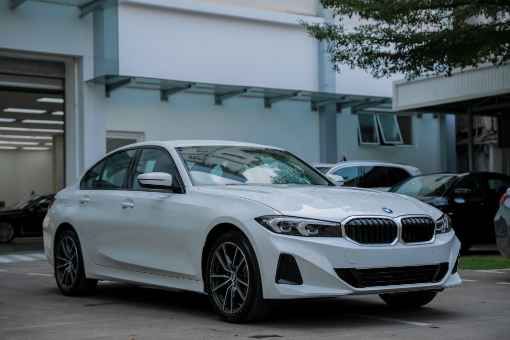 BMW 320i Sport Line LCI 2023